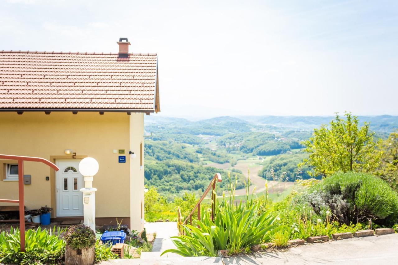 Apartmani Cerovecki クラピナ エクステリア 写真
