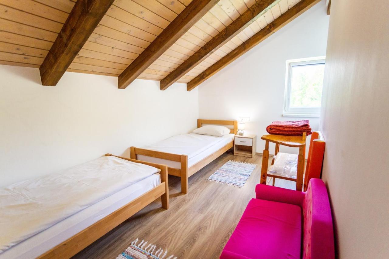 Apartmani Cerovecki クラピナ エクステリア 写真